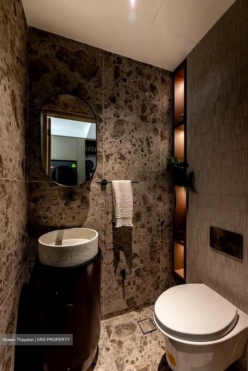 Woodgrove Condominium (D25), Condominium #563468501